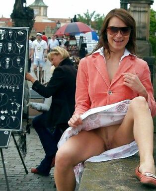 New and street upskirt images with nude Euro ladies gfs