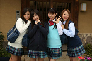 4 japanese schoolgirls make molten hook-up with schoolmates